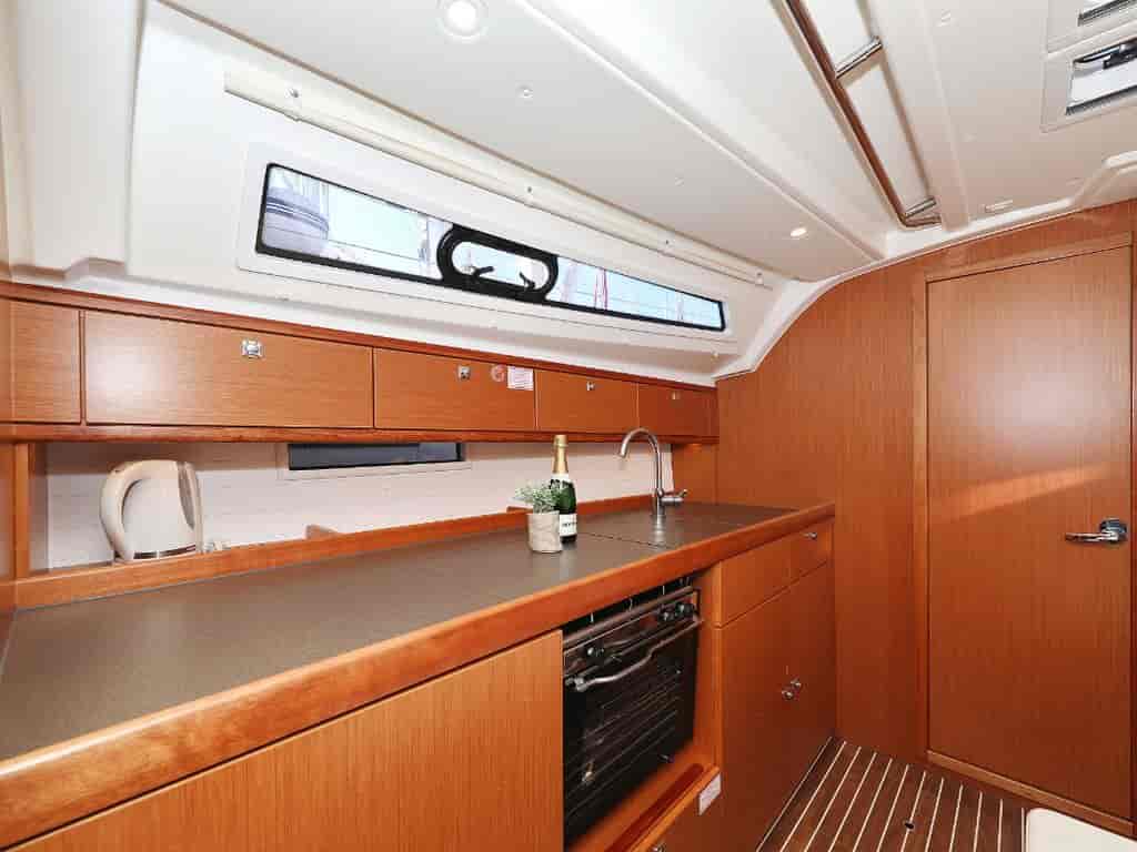 Boat picture 17