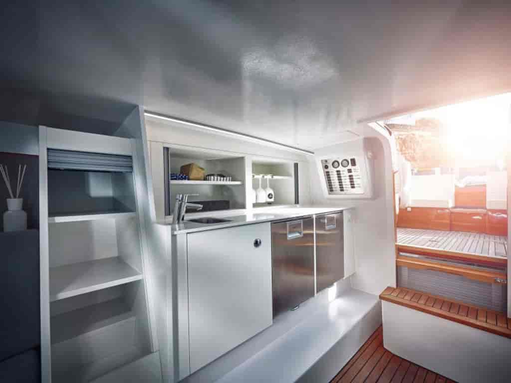 Boat picture 9