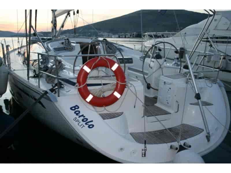 Photo of undefined, image 1 of 6