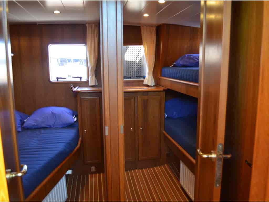 Boat picture 17