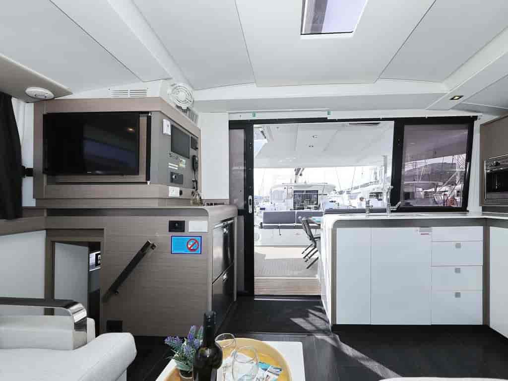 Boat picture 14