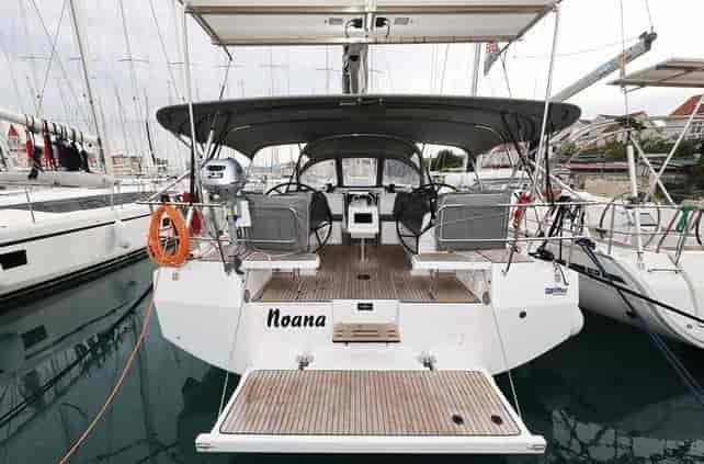 Photo of Noana, image 1 of 5