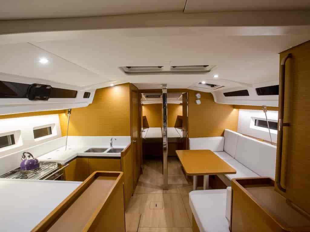 Boat picture 17
