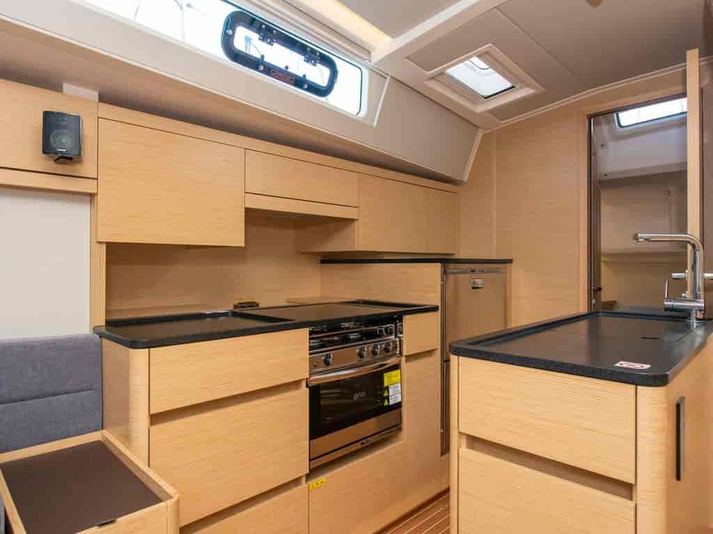 Boat picture 9