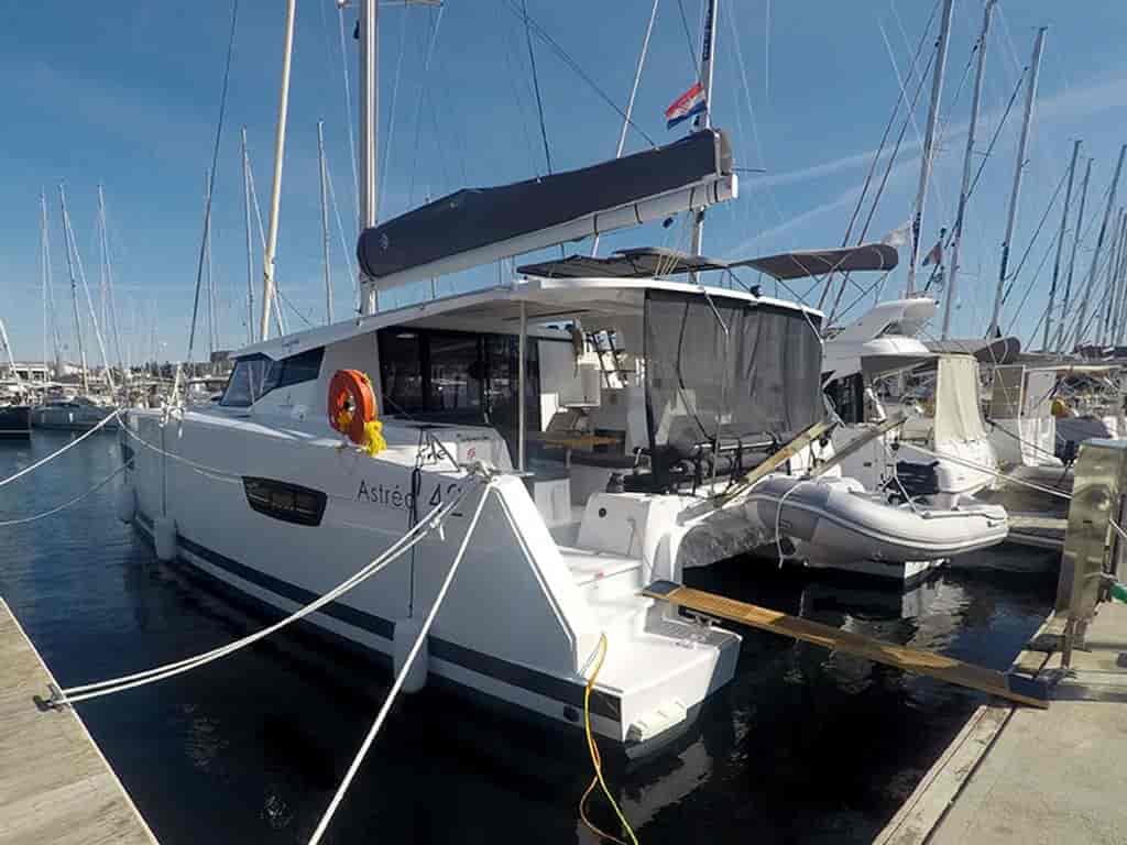 Boat picture 9