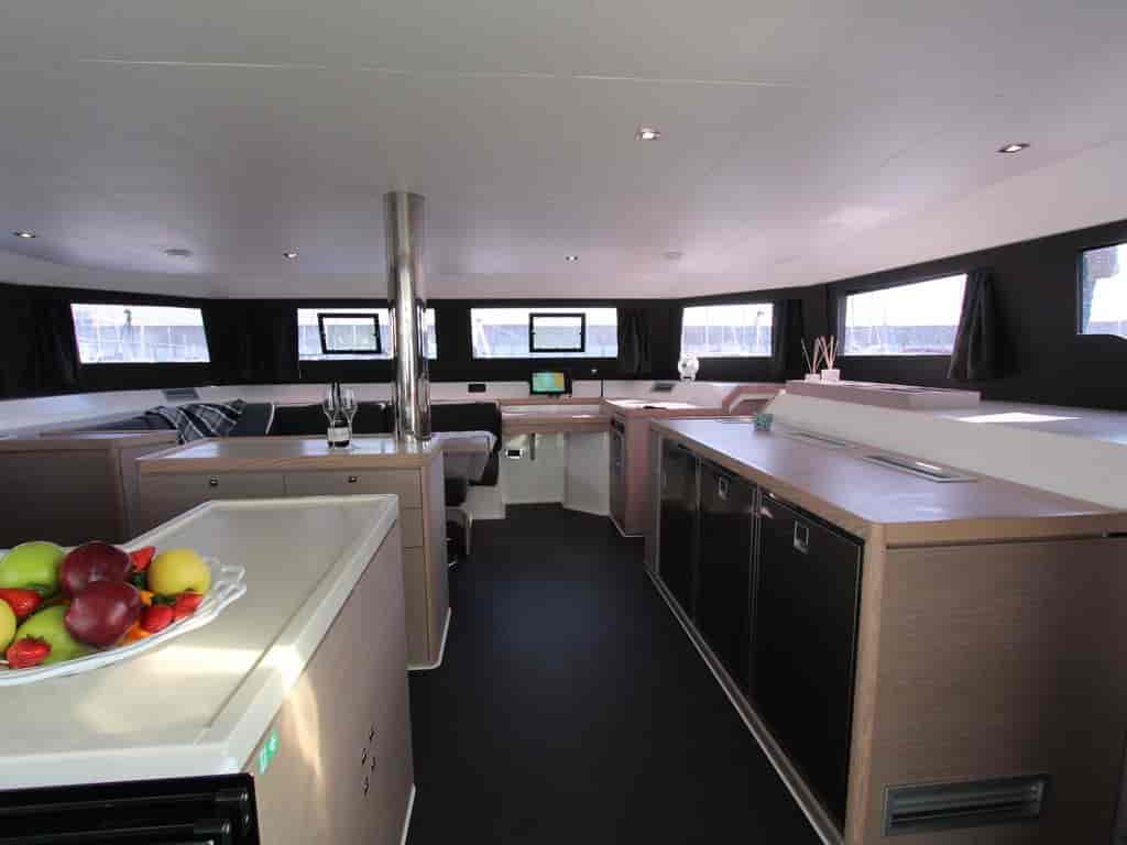 Boat picture 16
