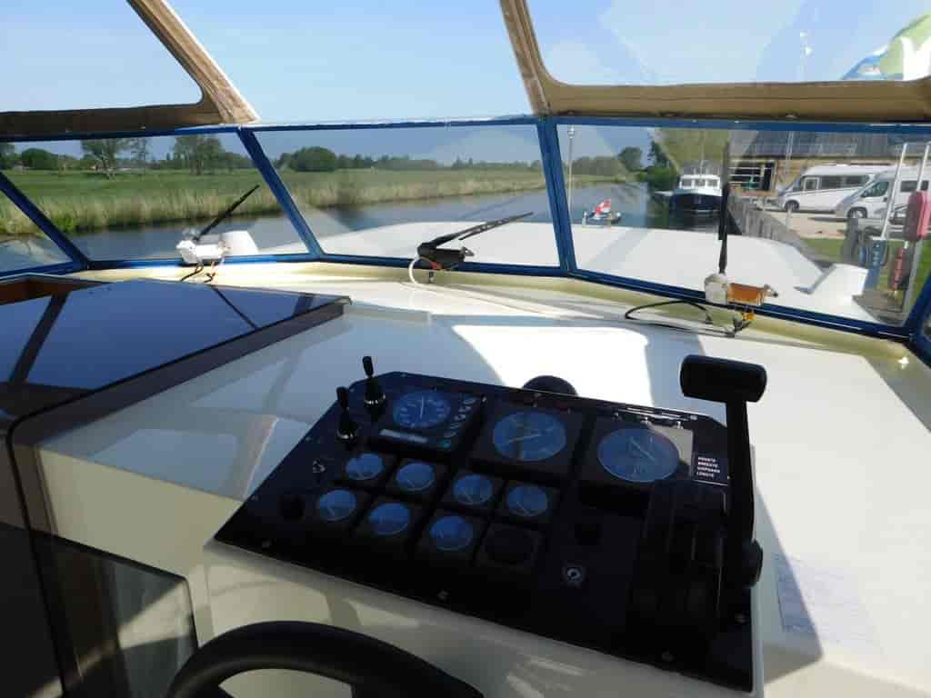 Boat picture 9