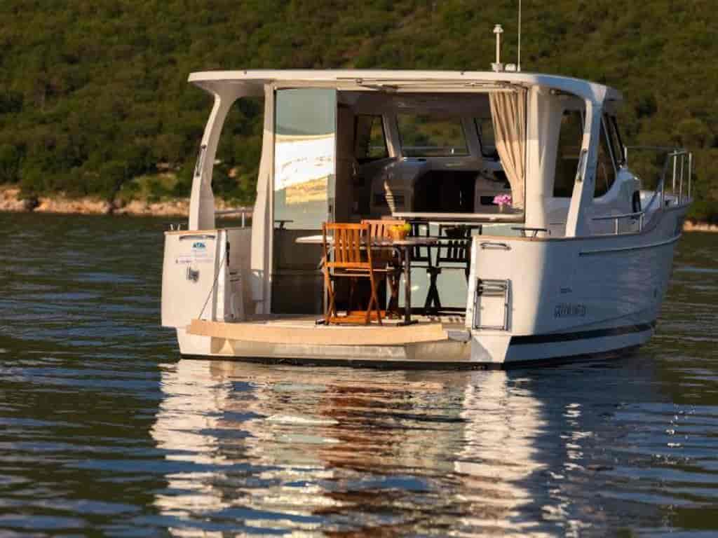 Boat picture 17