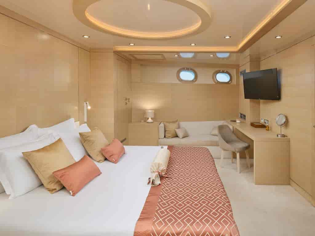 Boat picture 13