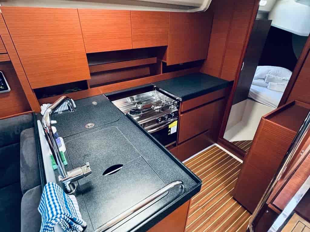 Boat picture 9