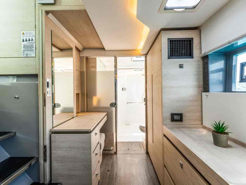 Boat picture 13