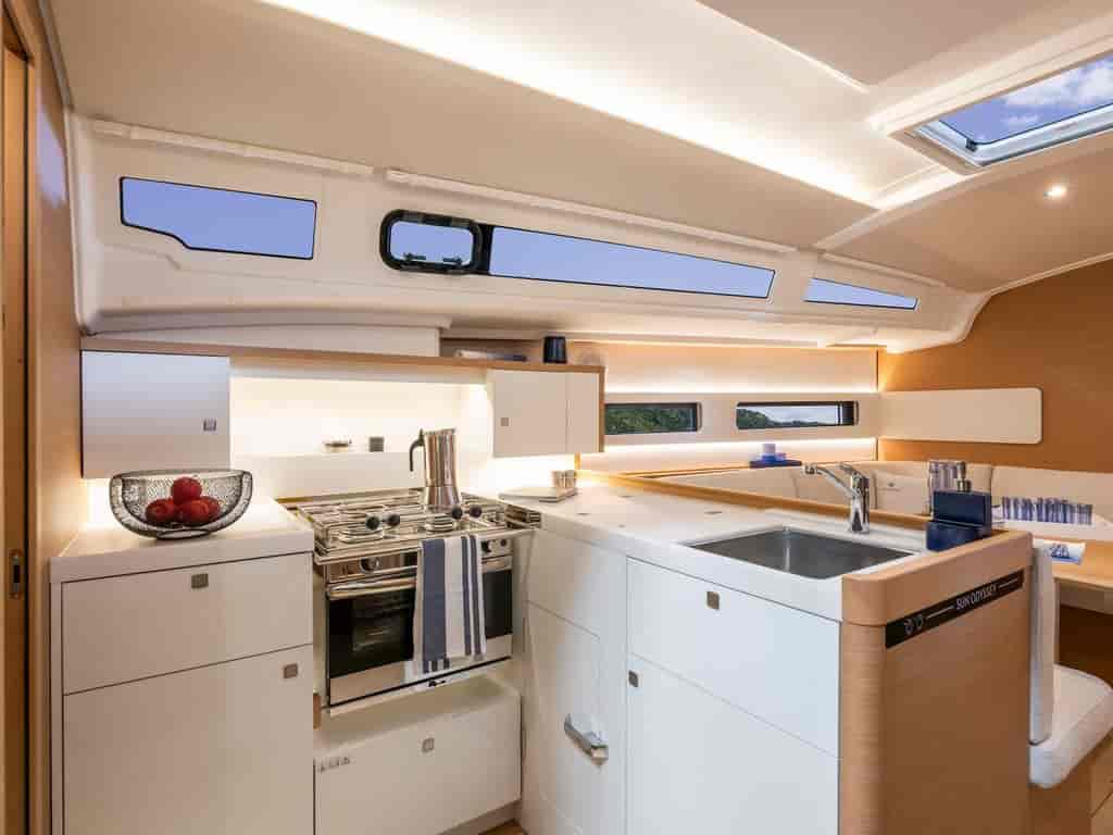 Boat picture 9