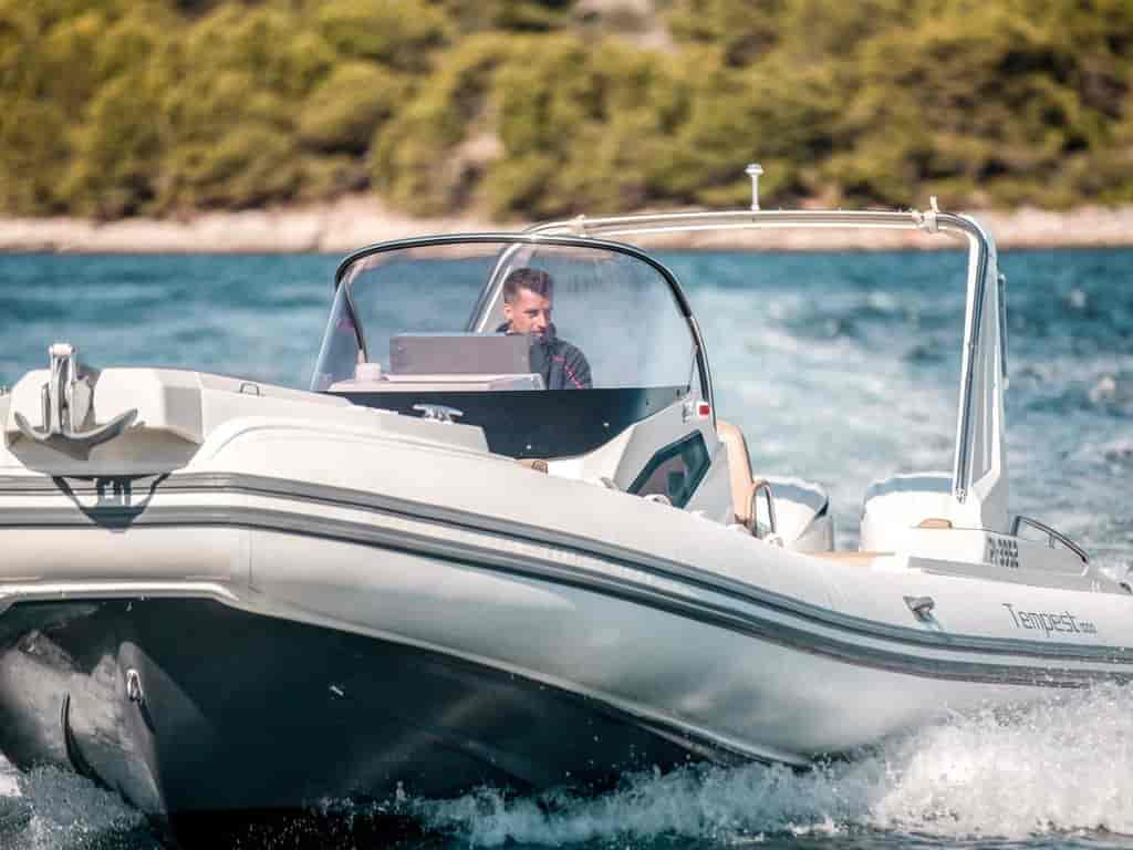 Boat picture 9