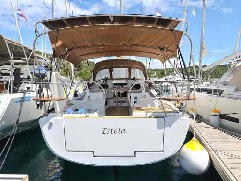Photo of Estela, image 1 of 5