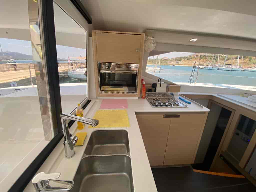 Boat picture 17