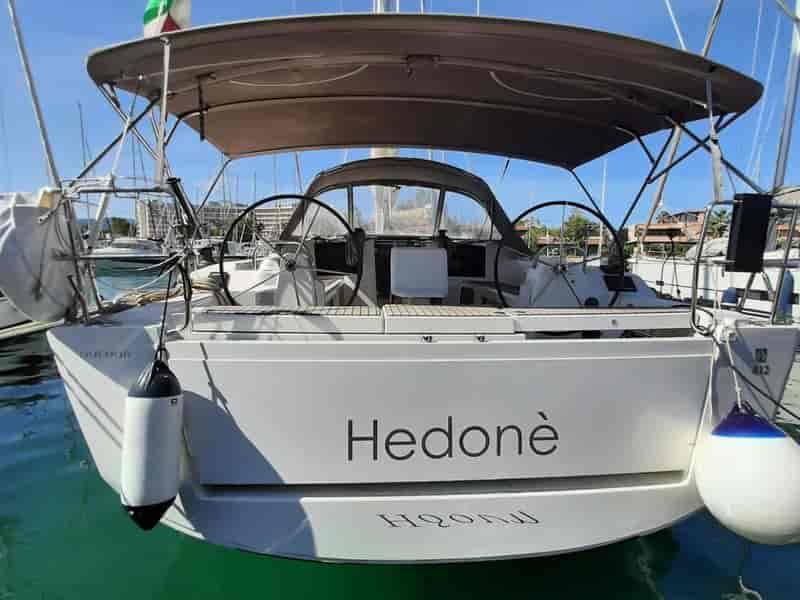 Photo of Hedone, image 1 of 5