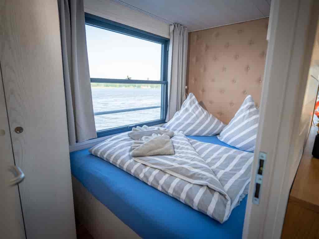 Boat picture 14
