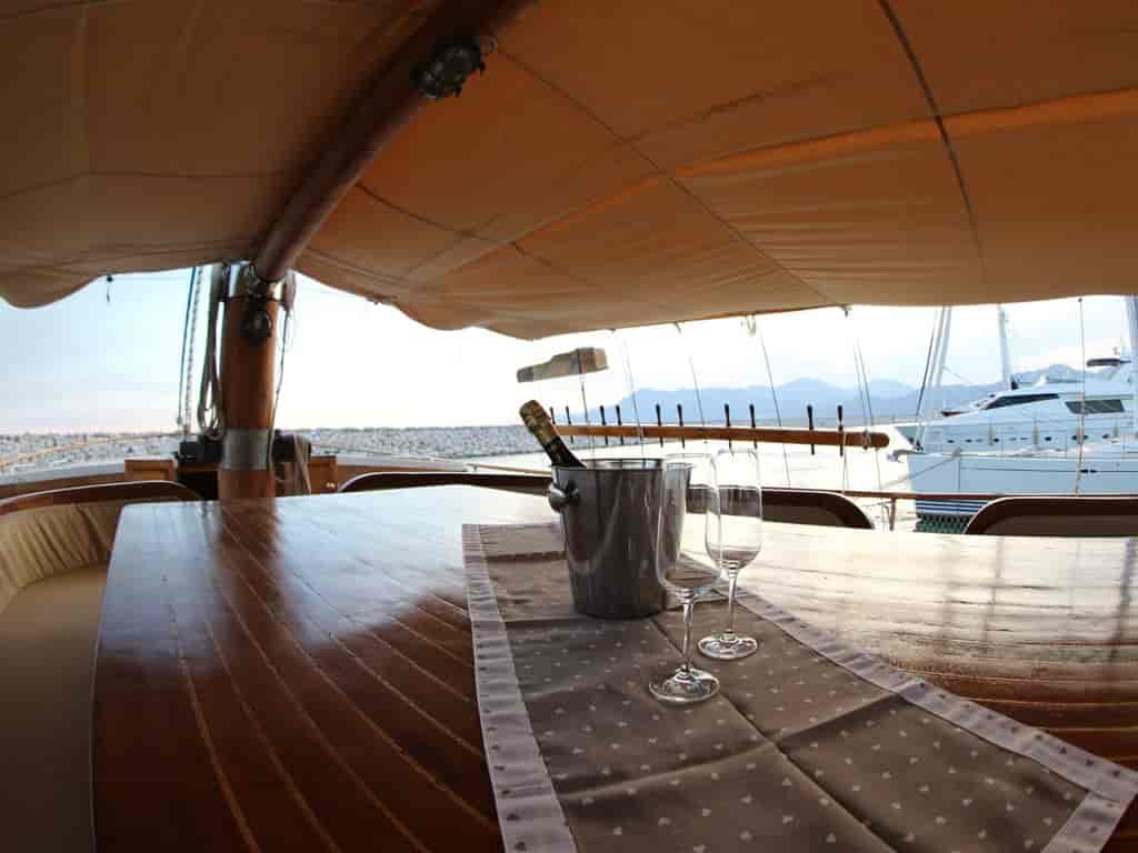 Boat picture 9