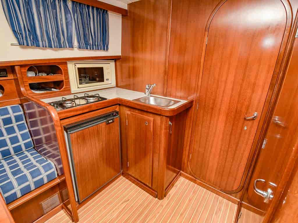 Boat picture 9