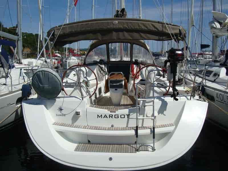 Photo of undefined, image 1 of 4