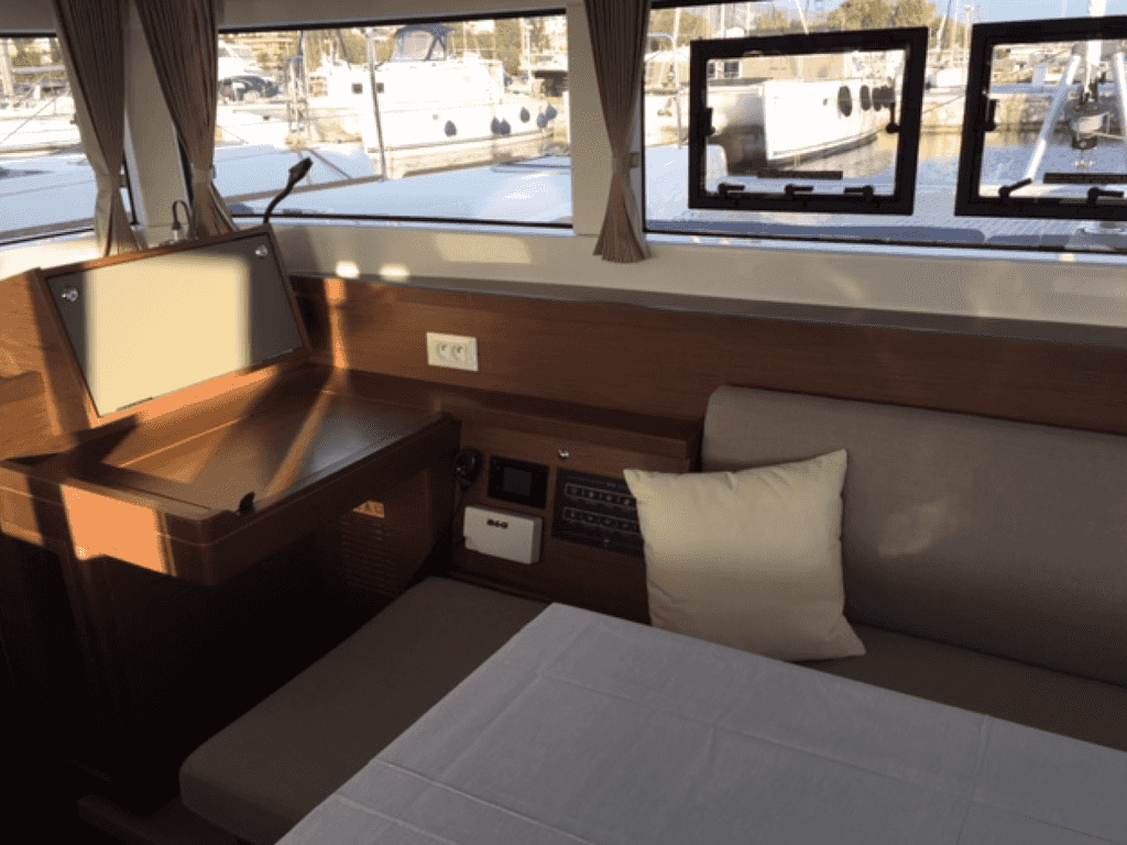 Boat picture 9