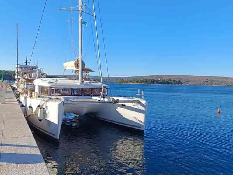 Photo of Independent I, image 1 of 5
