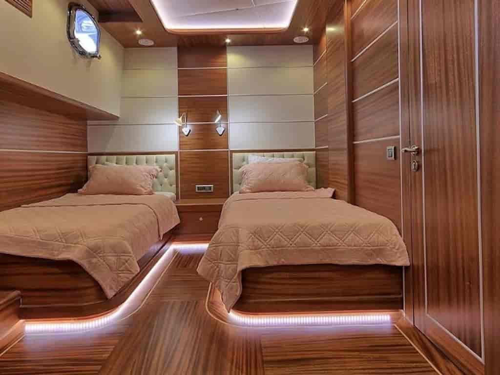 Boat picture 18