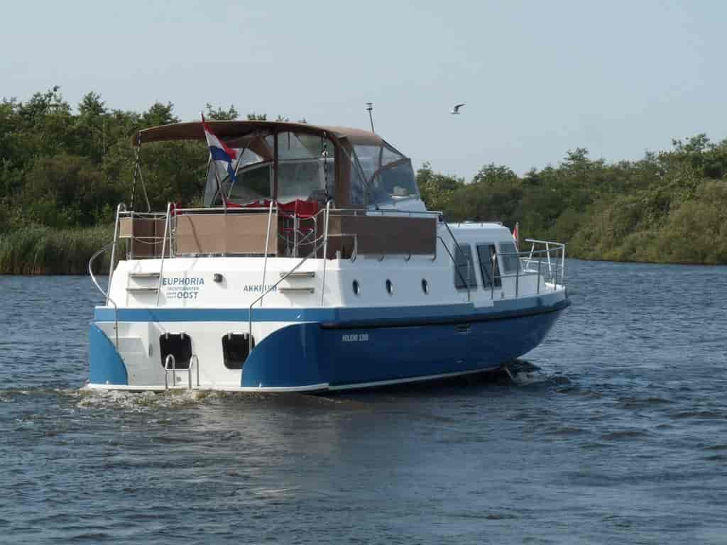 Boat picture 17