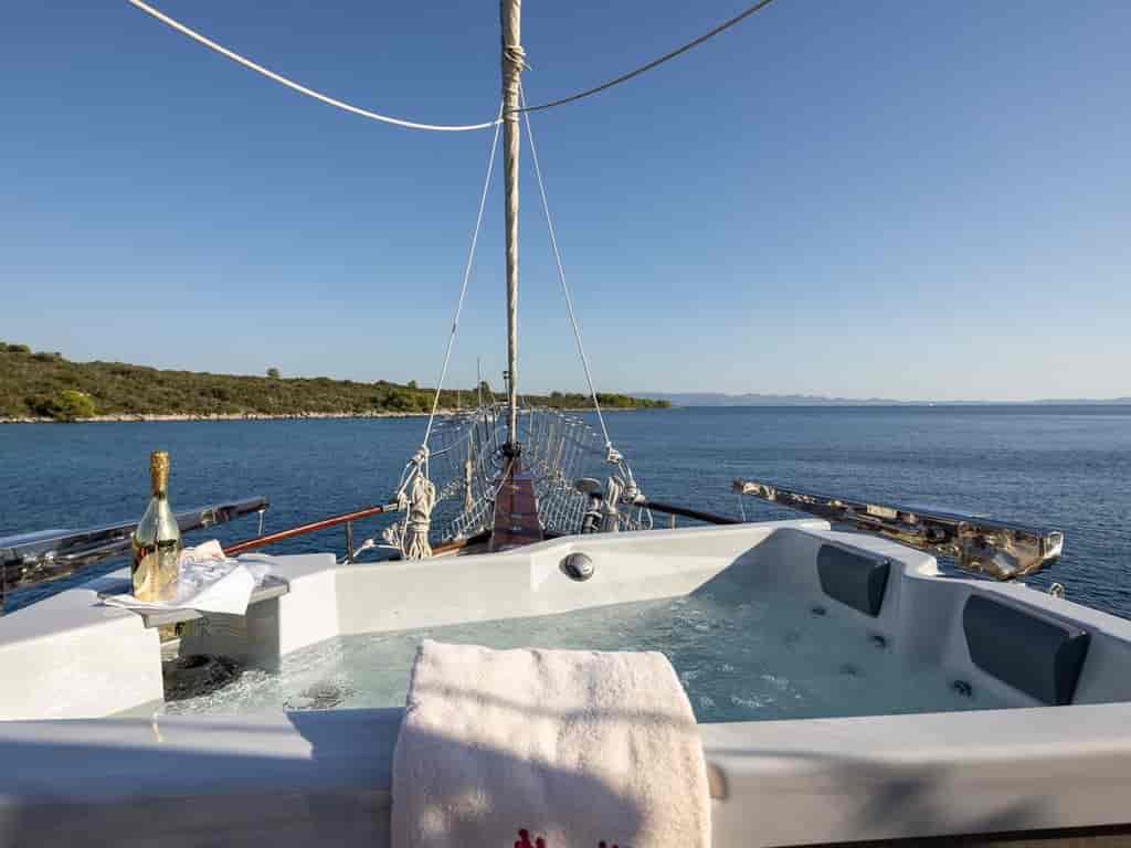 Boat picture 18