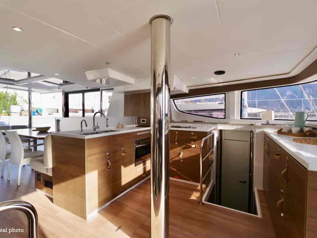 Boat picture 16