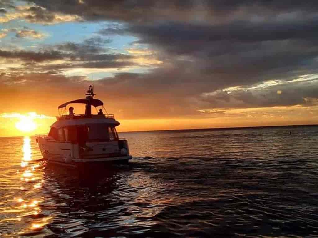 Boat picture 9
