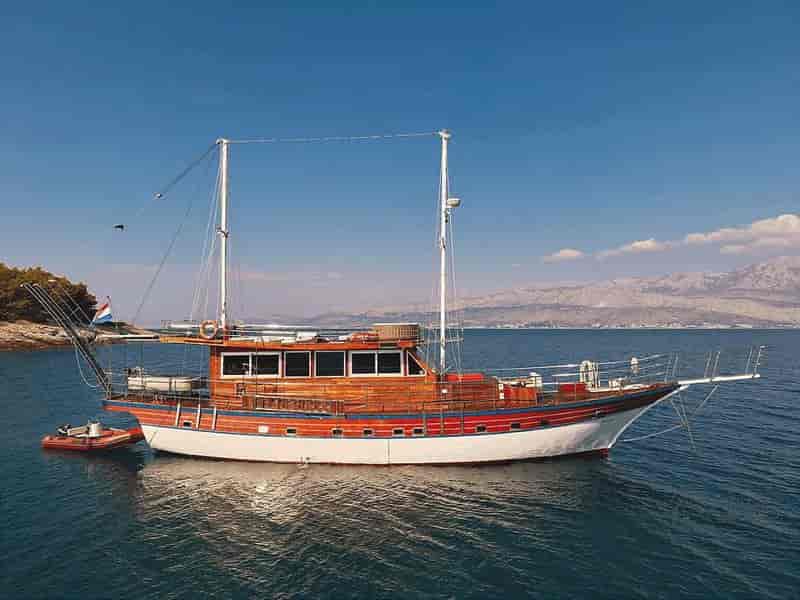 Boat picture 1