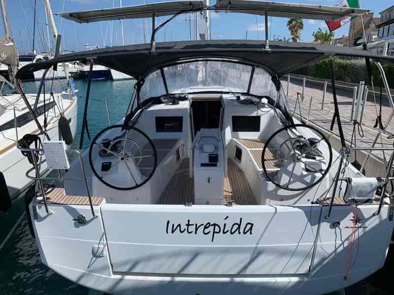 Photo of undefined, image 1 of 3