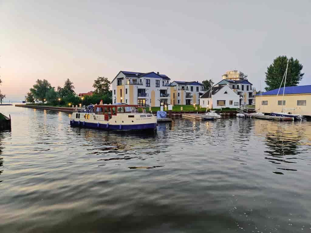 Boat picture 12