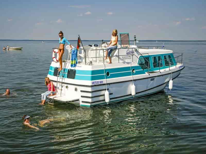 Boat picture 1