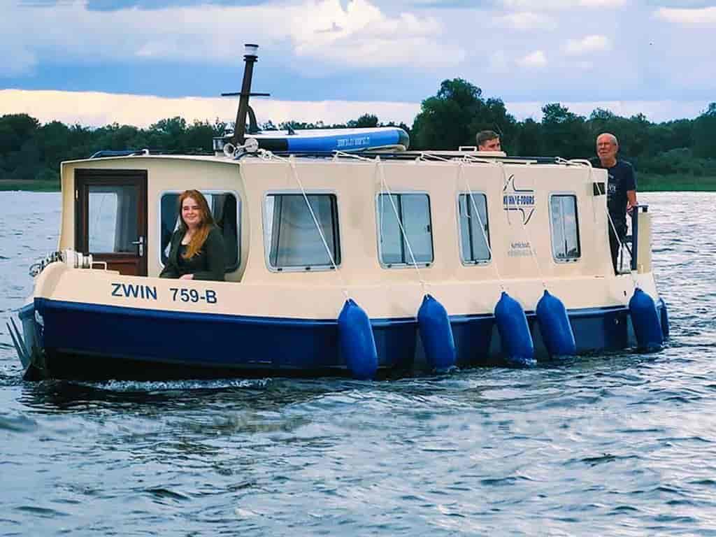 Boat picture 9