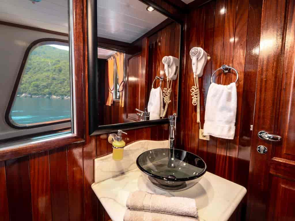 Boat picture 16