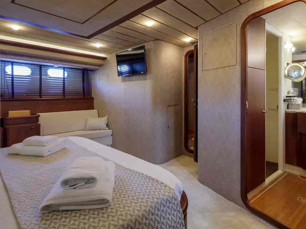 Boat picture 9