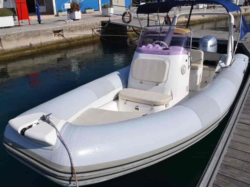 Boat picture 9