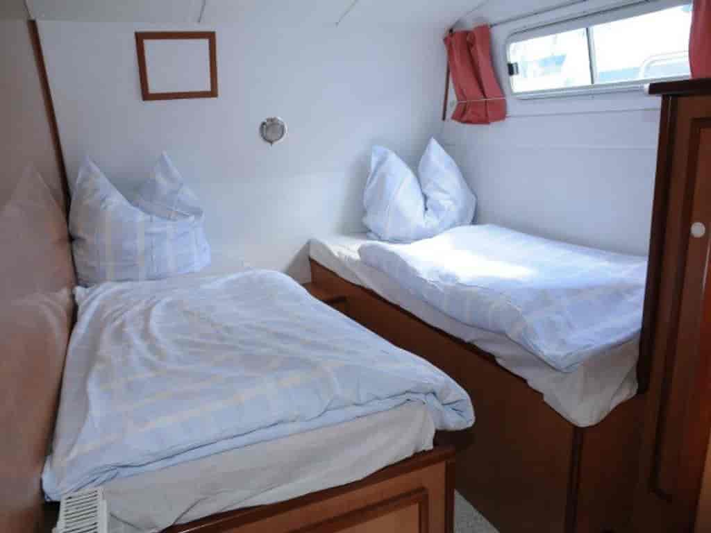 Boat picture 7