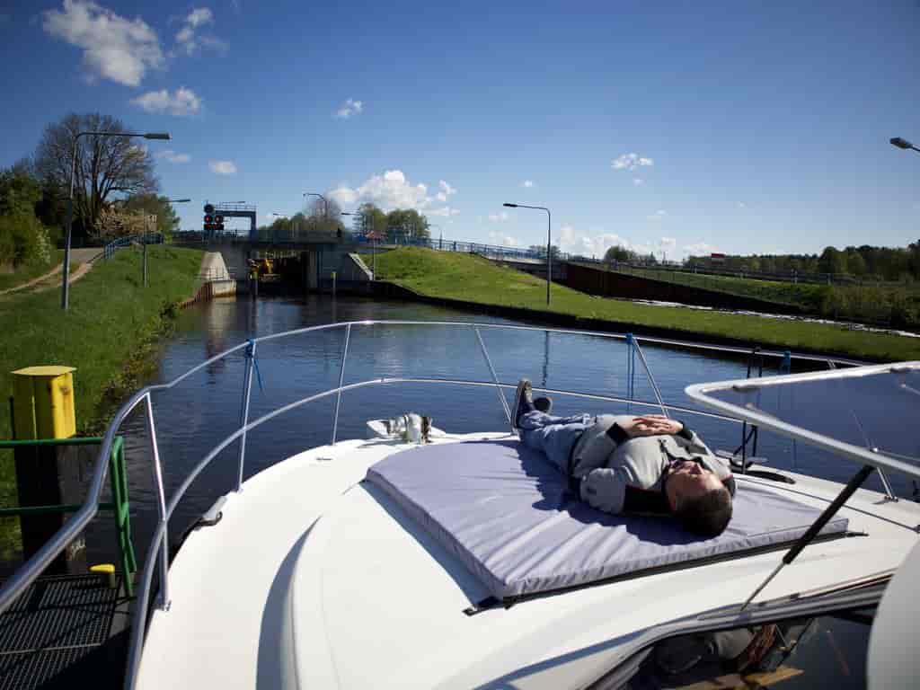 Boat picture 9