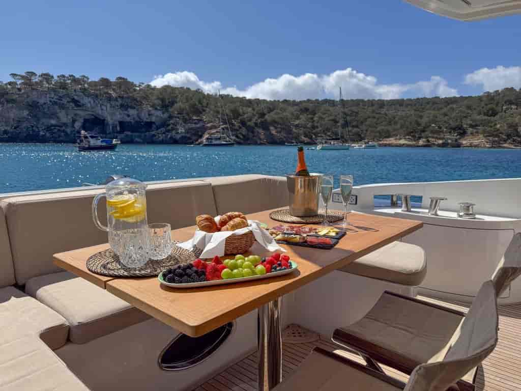 Boat picture 16