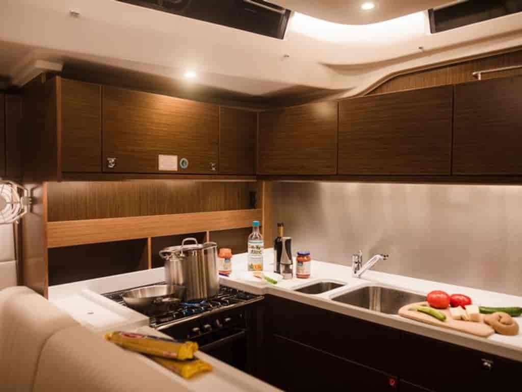 Boat picture 17