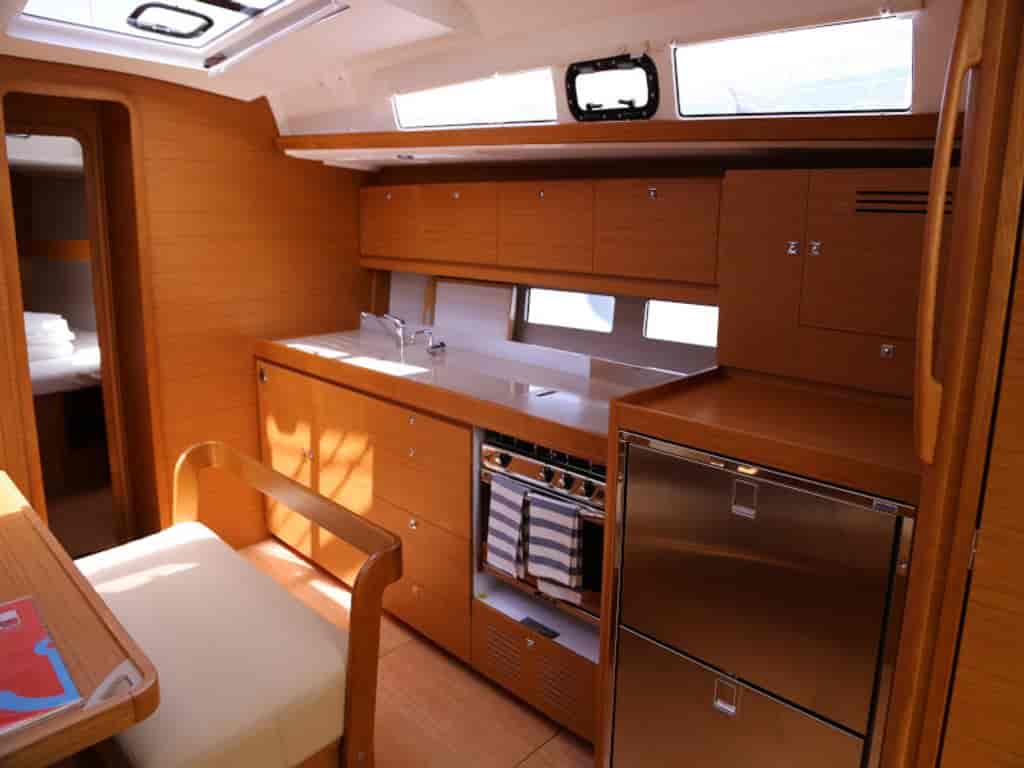 Boat picture 17