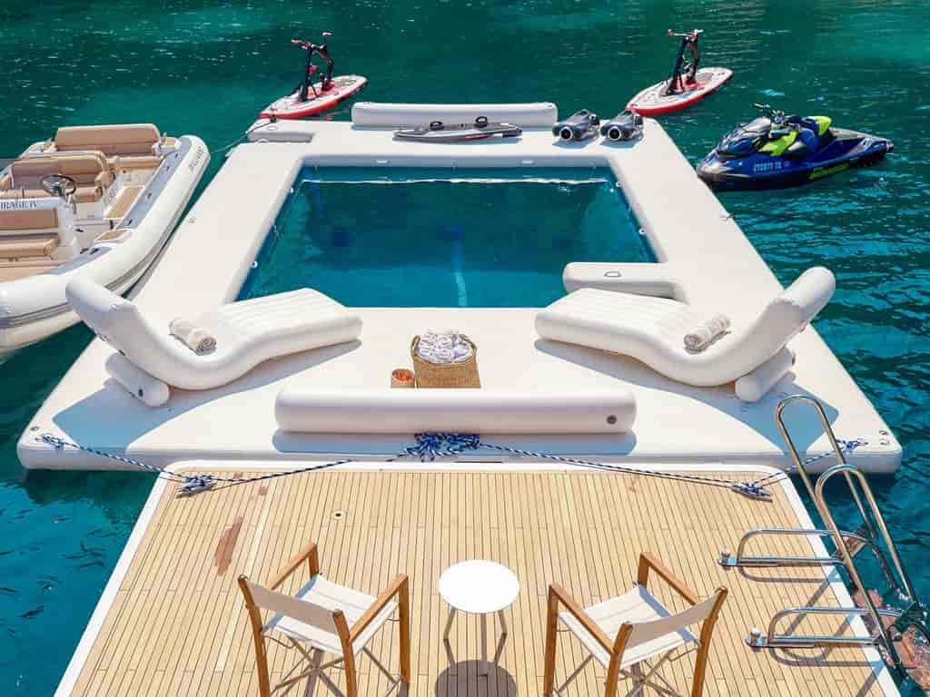 Boat picture 4
