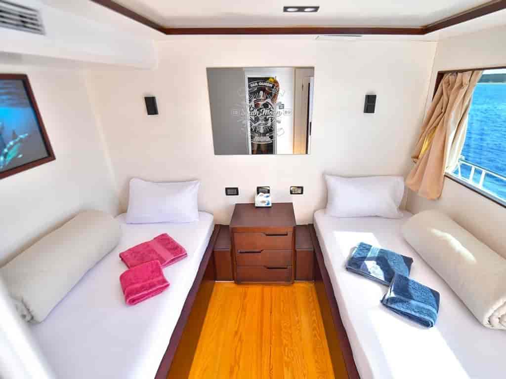 Boat picture 10