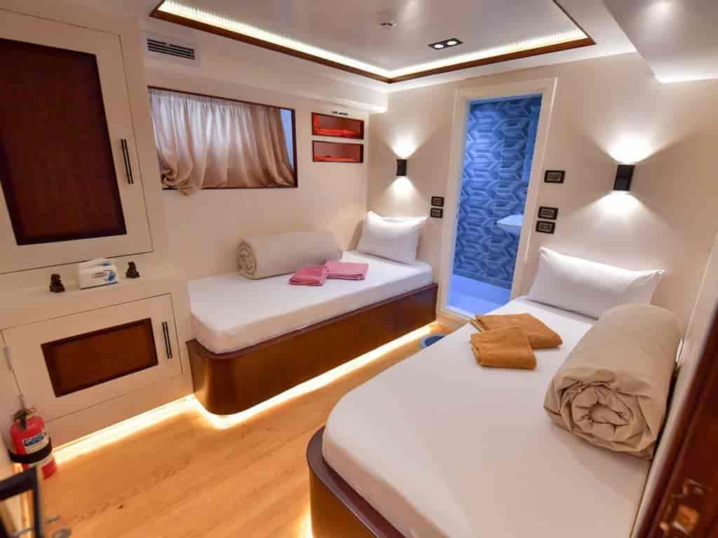 Boat picture 14