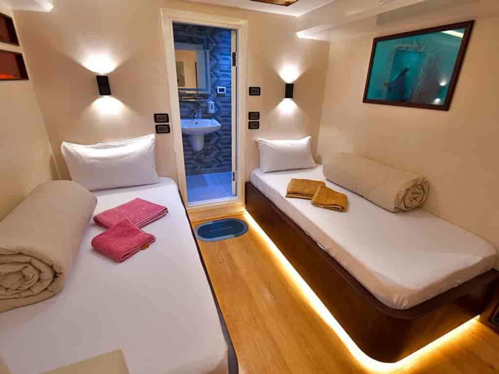 Boat picture 25