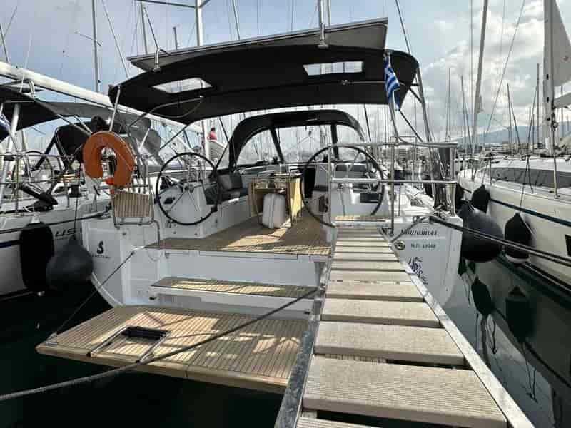Photo of undefined, image 1 of 20
