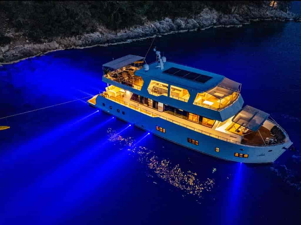 Boat picture 3